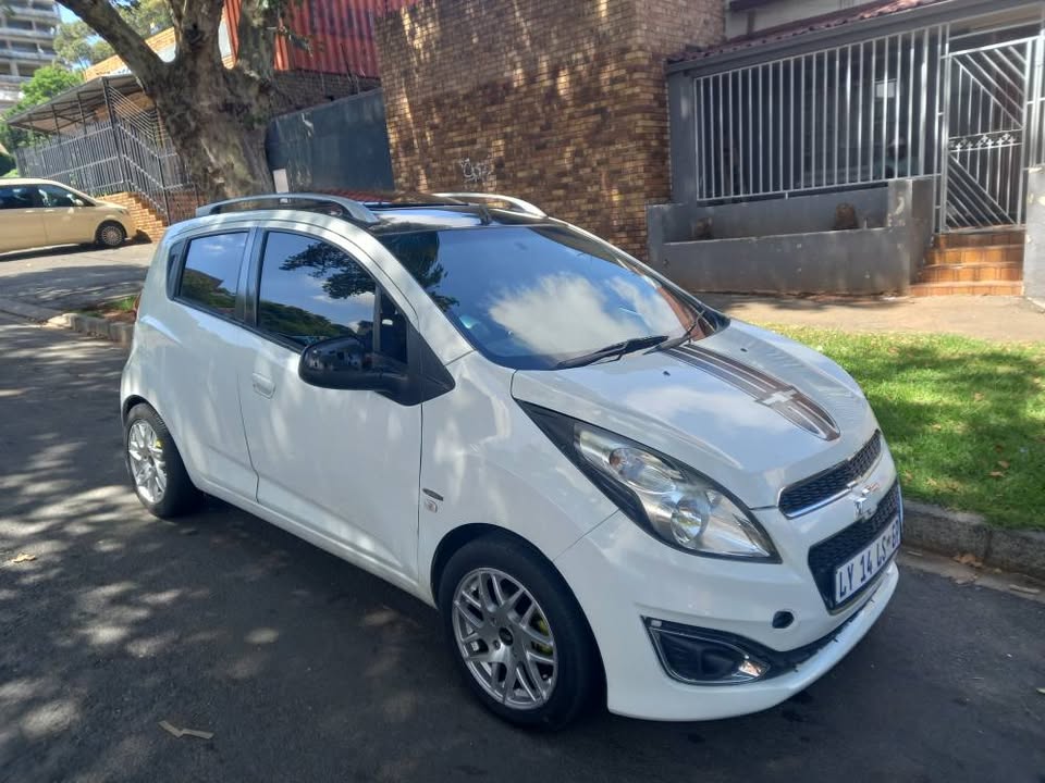 2014 Chevrolet Spark 1.2 Petrol, Manual Transmission, White Color, Mileage 97000kms
