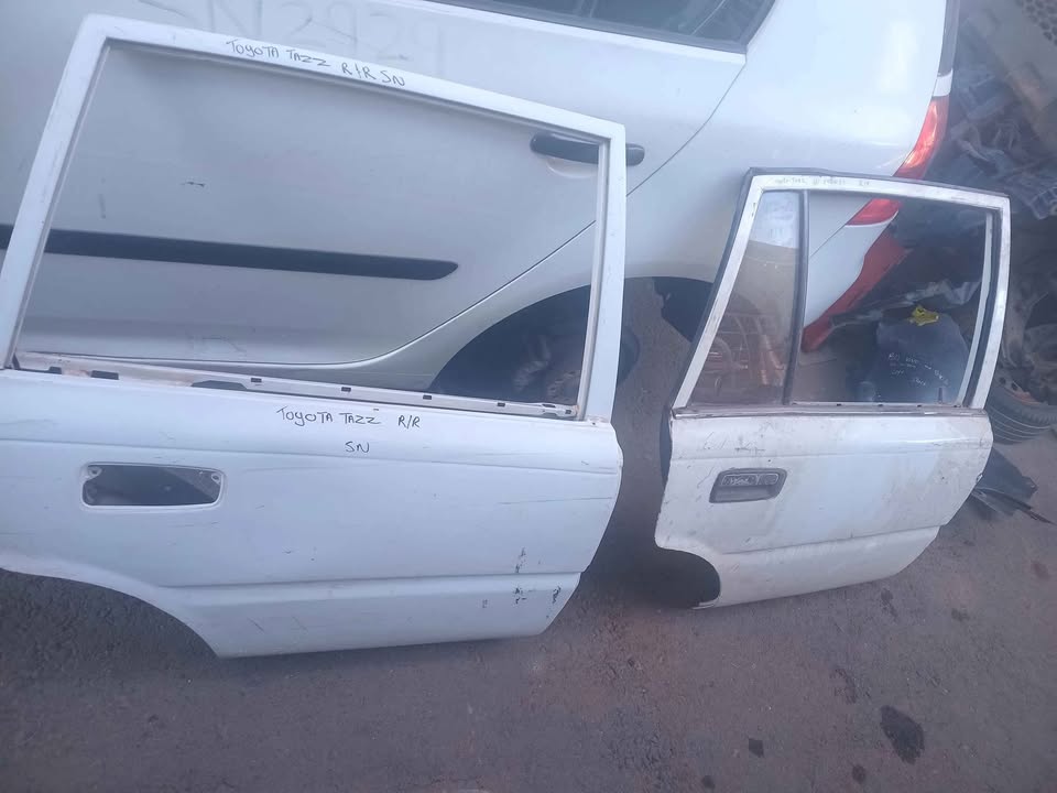Toyota Tazz conquest right rear doors for sale WhatsApp or cell