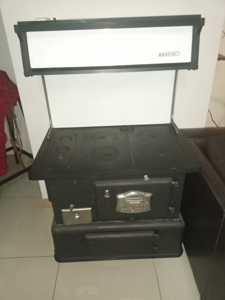 Brand new wood stove (Koolstoof) for sale. Never used before. | Junk Mail