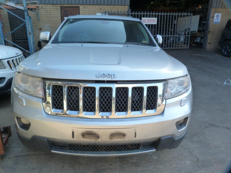 Jeep Grand Cherokee V6 CRD 3.6 Diesel AT WK2 Silver - 2012 SPARESBOYZ STRIPPING - Private Seller Jeep Grand Cherokee V6 CRD 3.6 Diesel AT WK2 Silver - 2012 SPARESBOYZ STRIPPING - Private Seller
