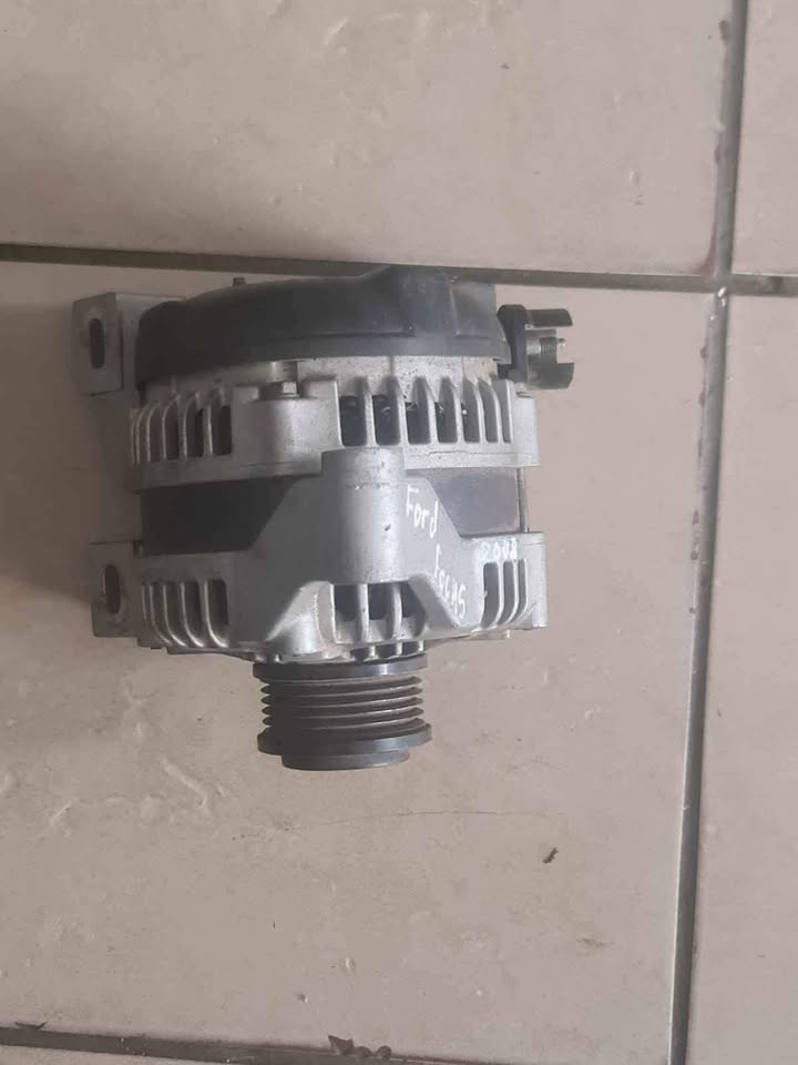 Volvo S40 2.0/2.4/Ford focus St 2.0/2.4 alternator - Private Seller