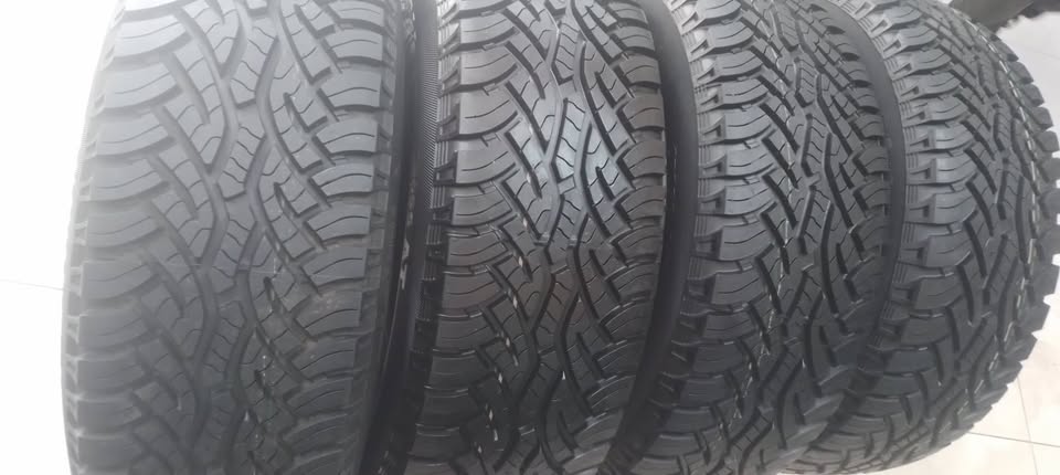 265/65/17 continental cross contact AT - Private Seller