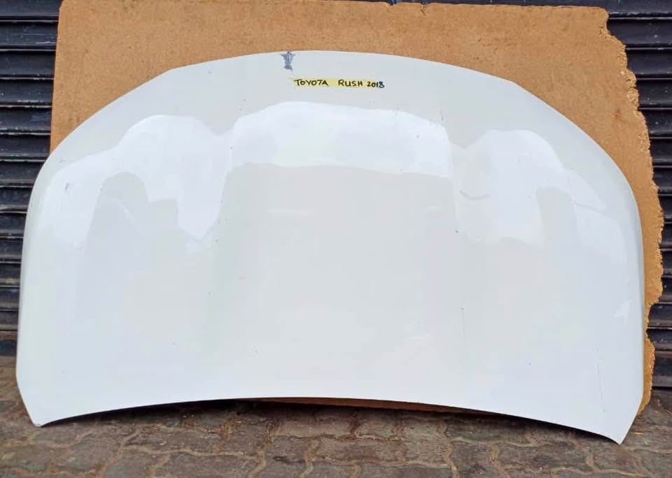 Toyota Rush bonnet 2018 - Private Seller Toyota Rush bonnet 2018 - Private Seller