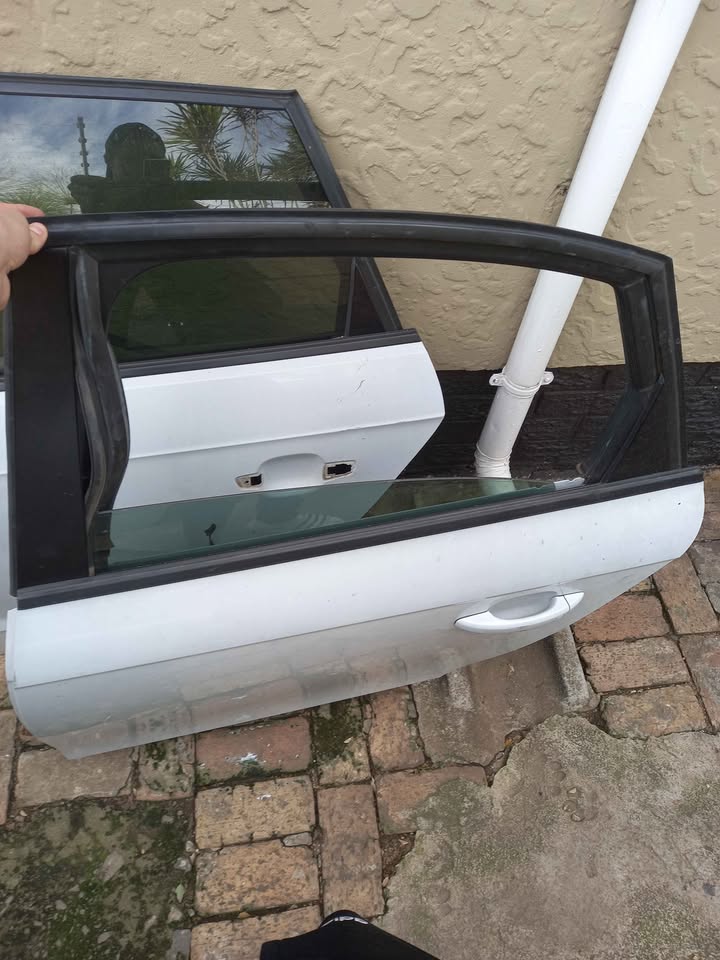 Audi A3 A4 B8 complete doors - Private Seller Audi A3 A4 B8 complete doors - Private Seller