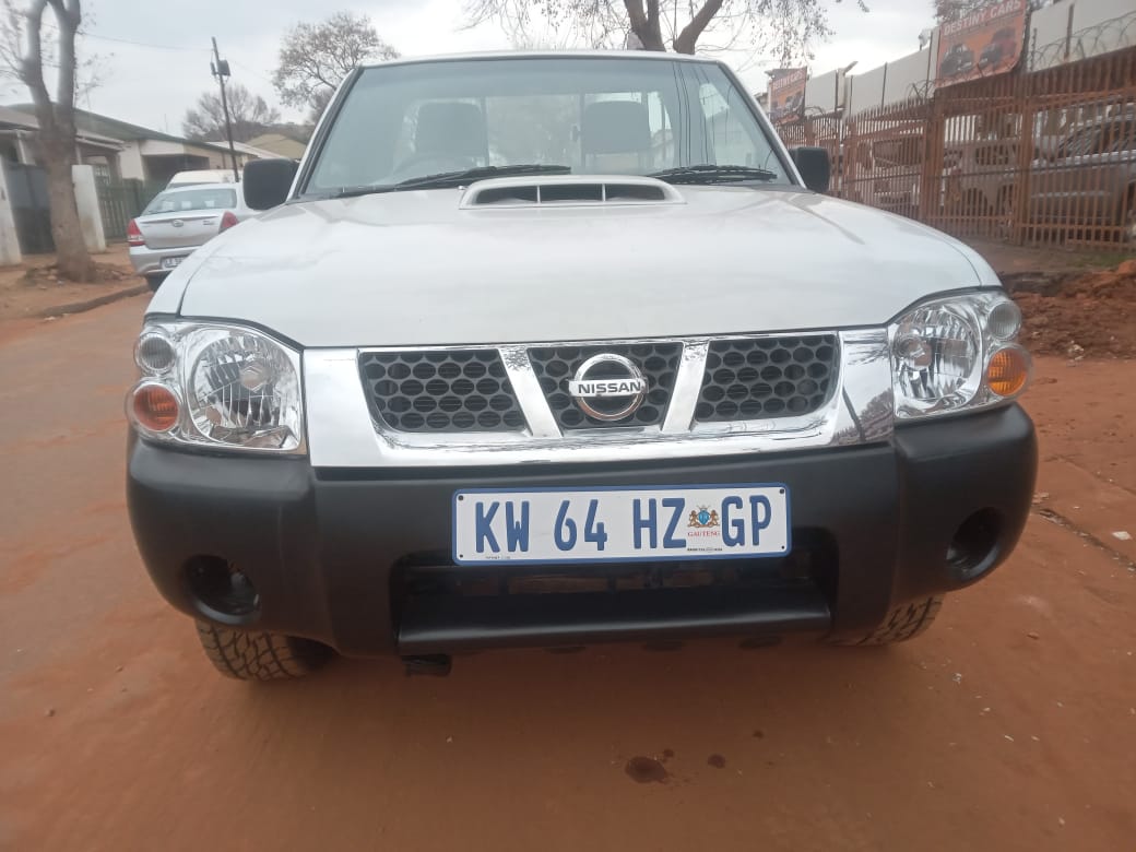 Used 2020 Nissan NP300 Hardbody 2.5TDi S - Private Seller Used 2020 Nissan NP300 Hardbody 2.5TDi S - Private Seller