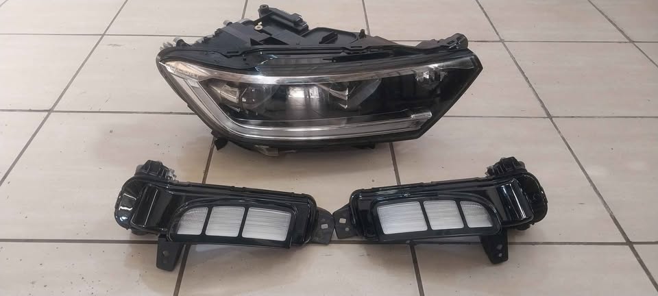 VW T-ROC IQ HEADLIGHT AND FOG LIGHTS  AVAILABLE