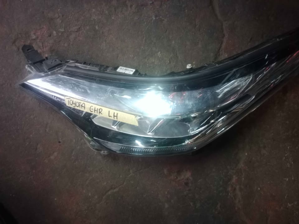 Toyota CHR headlight - Private Seller Toyota CHR headlight - Private Seller