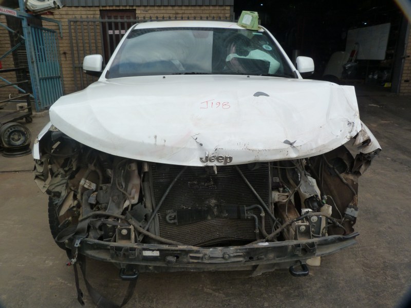 Jeep Grand Cherokee 3.6 4 X 4 LTD AT White - 2015 STRIPPING FOR SPARES - Private Seller Jeep Grand Cherokee 3.6 4 X 4 LTD AT White - 2015 STRIPPING FOR SPARES - Private Seller