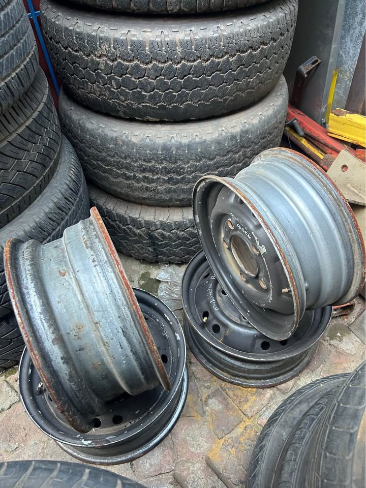 Mahindra Bolero 15” Rims For Sale @Circle 7 Used Parts Call or WhatsApp - Private Seller