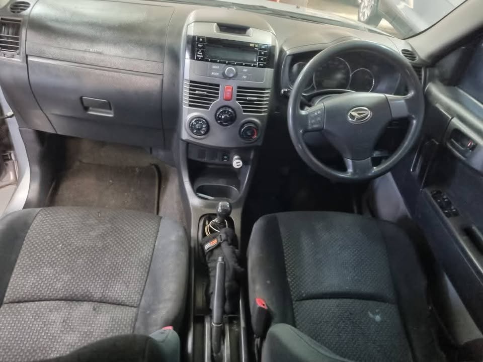 2010 Daihatsu Terios 1.5Manual 93000km R79500 Mechanically Perfect with FSH, Clothes Seat