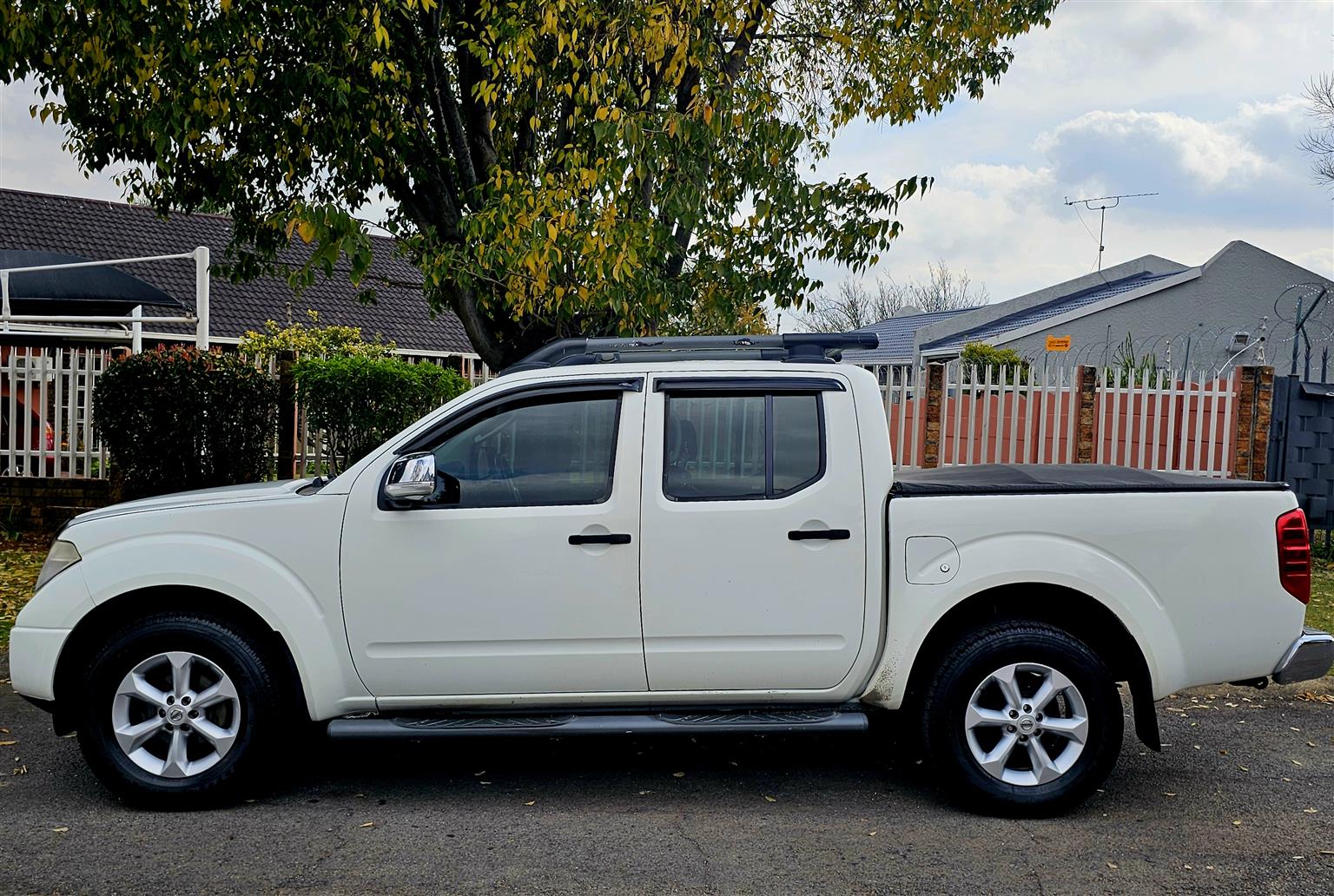 Used 2009 Nissan Navara 2.5dCi - Private Seller Used 2009 Nissan Navara 2.5dCi - Private Seller