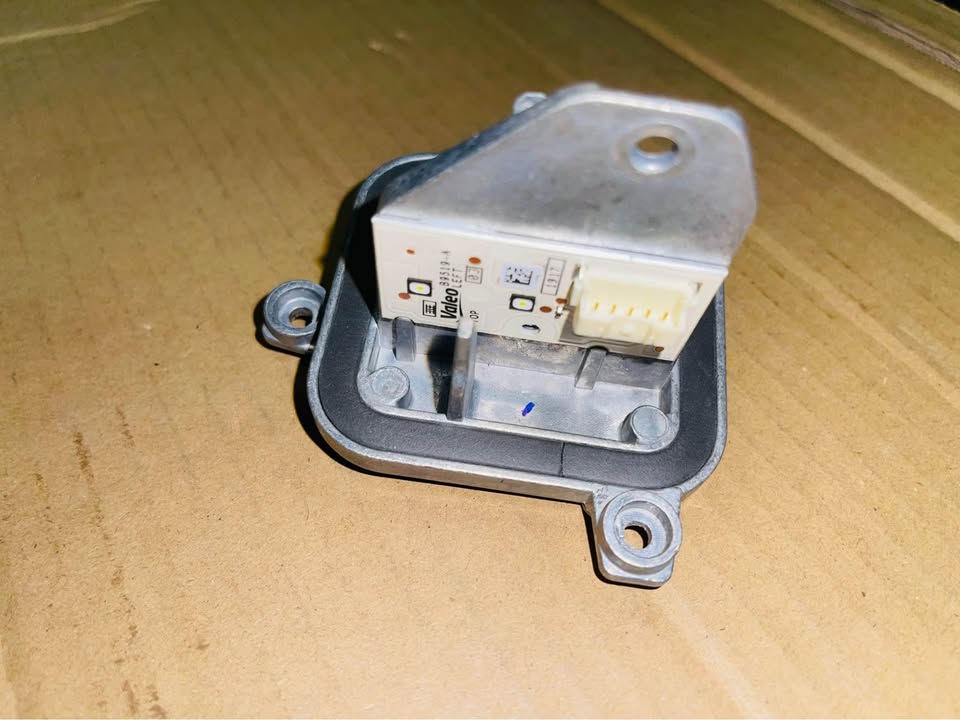 BMW X1 F48 Led  Controller Module