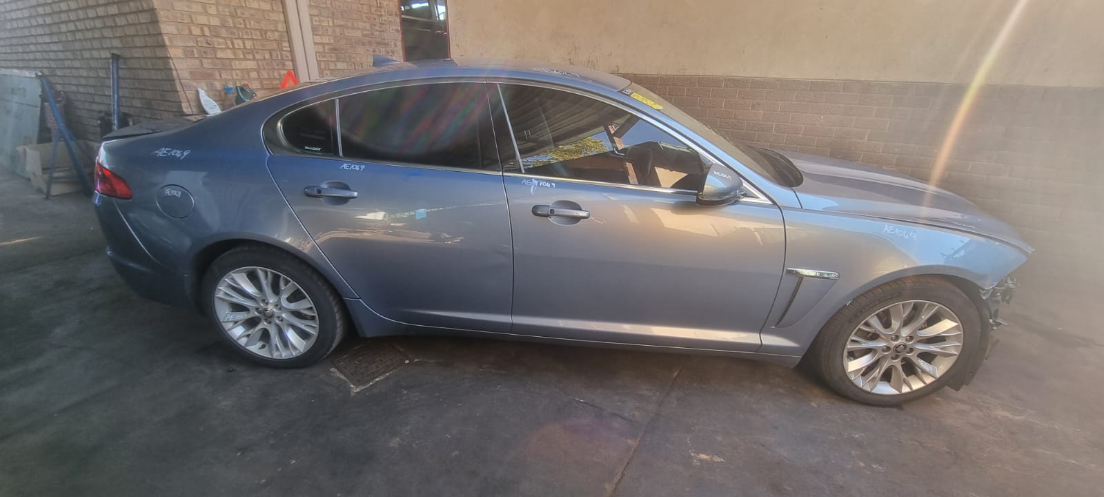 2013 Jaguar XF 2.0l Si4 Stripping for Spares