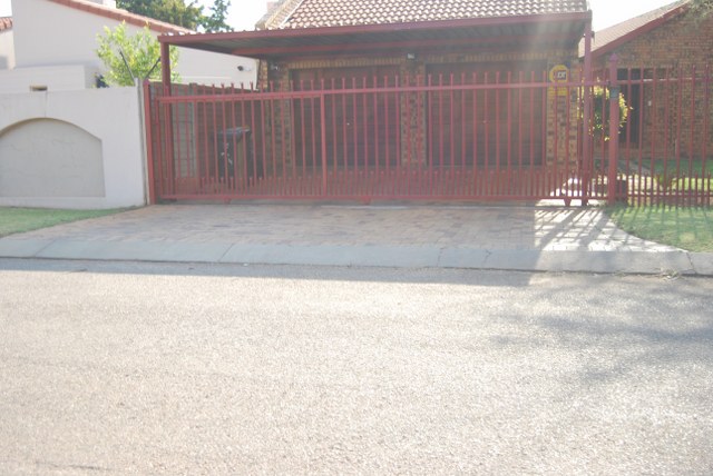 The Stand Alone Very Neat 3 Bedrooms With 2 Bathrooms Also Provide