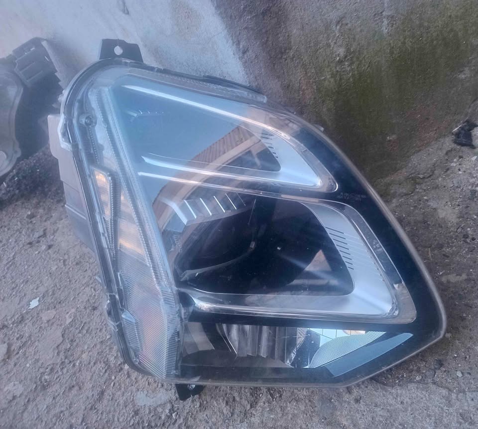 Omoda C5 right front down light - Private Seller Omoda C5 right front down light - Private Seller