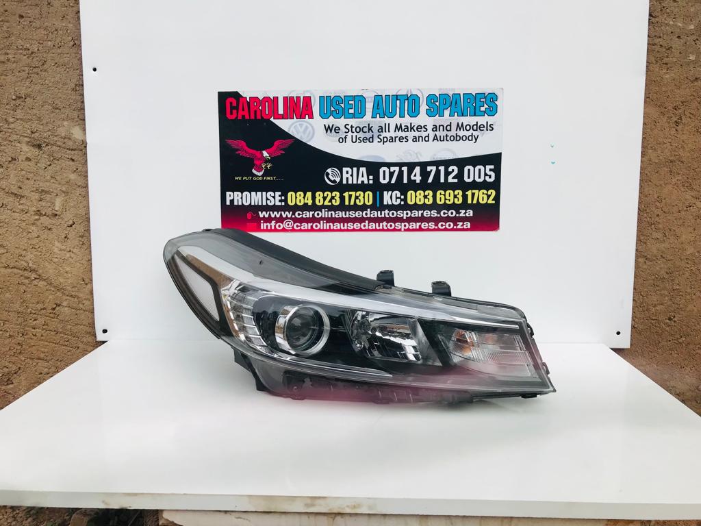 Kia Cerato right side LED headlight - Private Seller Kia Cerato right side LED headlight - Private Seller