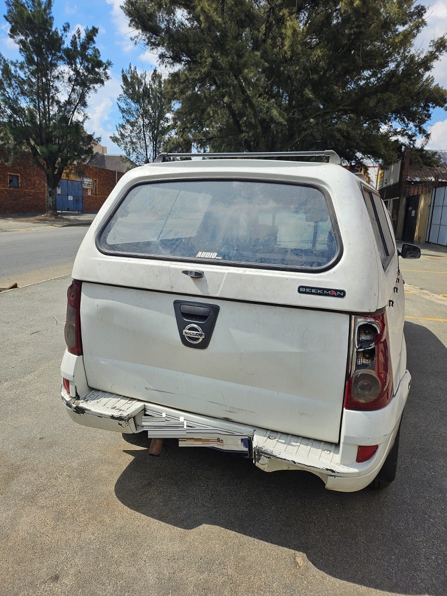 Nissan Np200 stripping