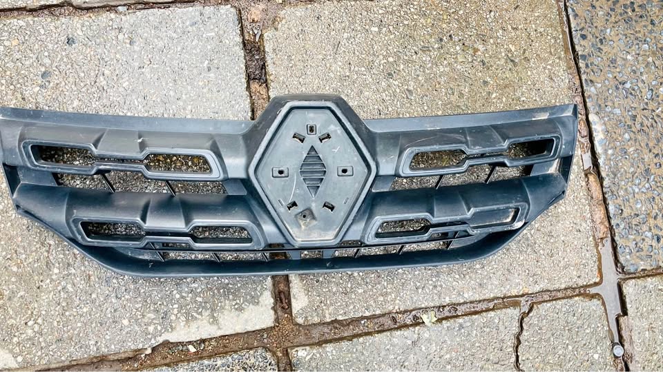 Renault Kwid grill 2017 - Private Seller Renault Kwid grill 2017 - Private Seller