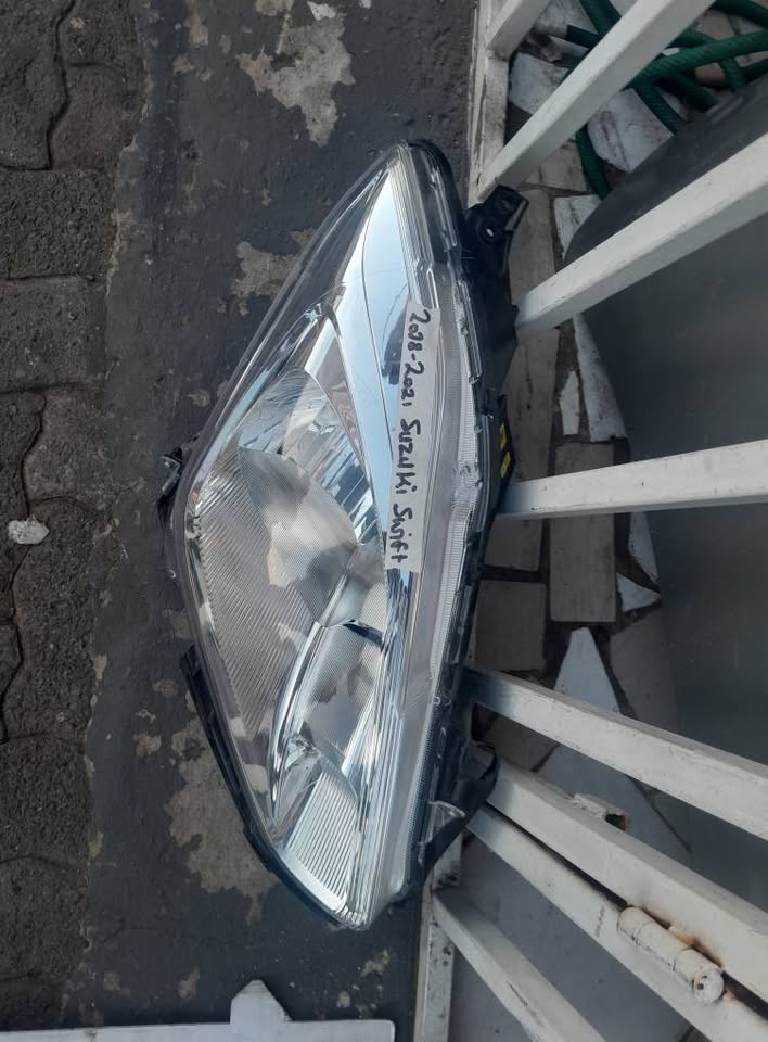 2018-2021 SUZUKI SWIFT AND SUZUKI DESIRE RIGHT SIDE HEADLIGHT FOR SALE