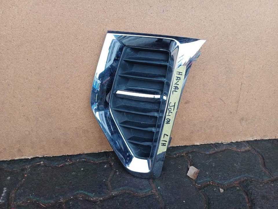 GWM HAVAL JOLION FOG LIGHT COVER - Private Seller GWM HAVAL JOLION FOG LIGHT COVER - Private Seller