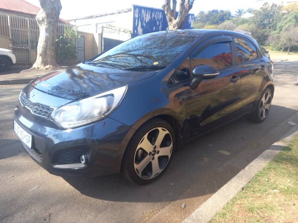 2014 Kia Rio Tec Hatchback 1.4 Petrol, Manuel, Navy Blue, 98000KM