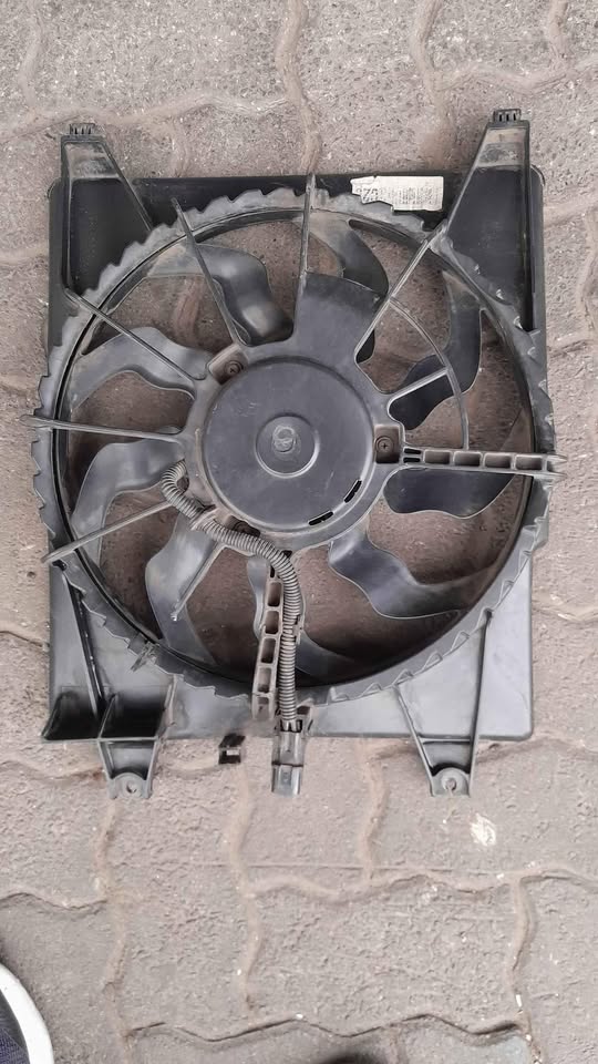 Hyundai h1 fan