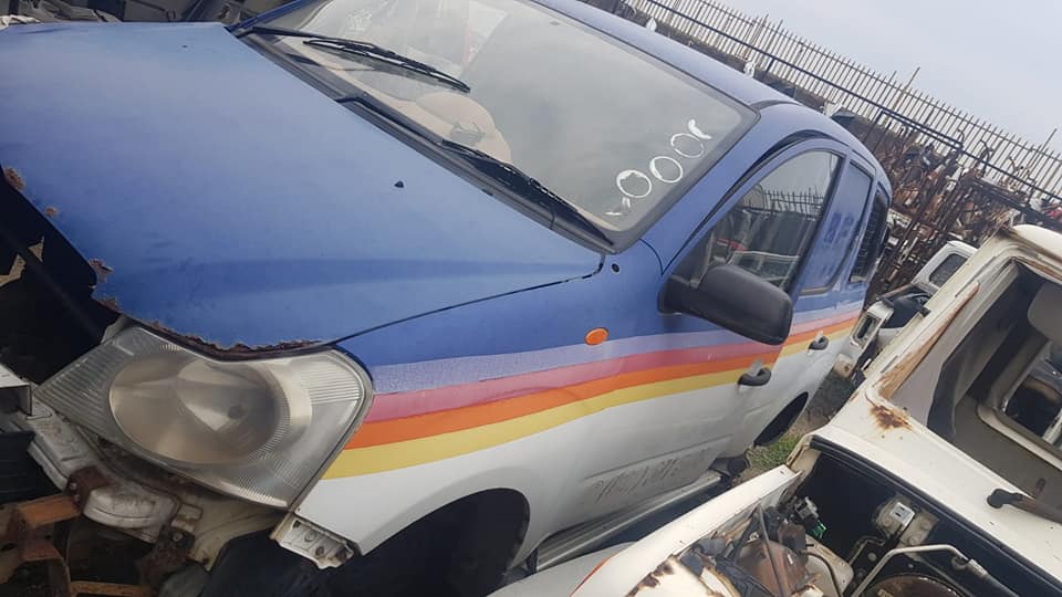Mahindra xylo Stripping for spares - Private Seller Mahindra xylo Stripping for spares - Private Seller
