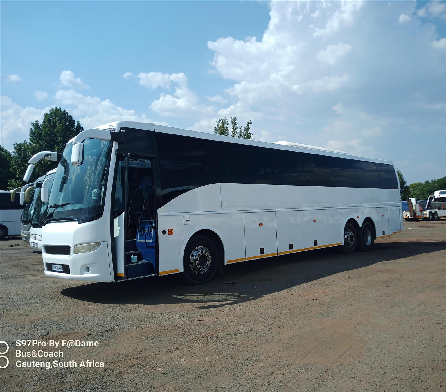 2017 Volvo B9R 65 SEATER LUXURY COACH