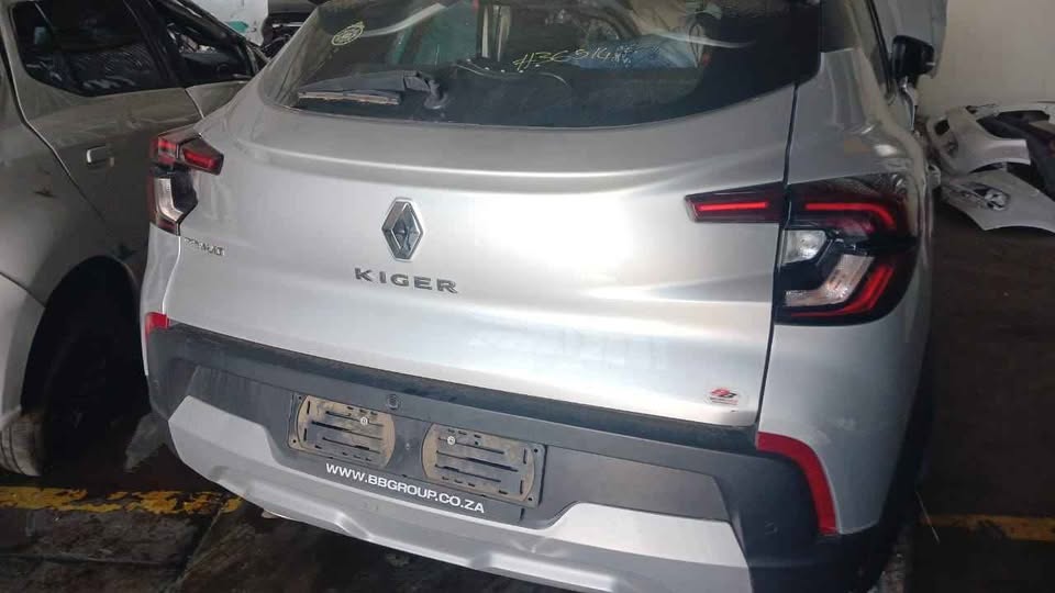 2022 Renault kiger for Stripping - Private Seller 2022 Renault kiger for Stripping - Private Seller