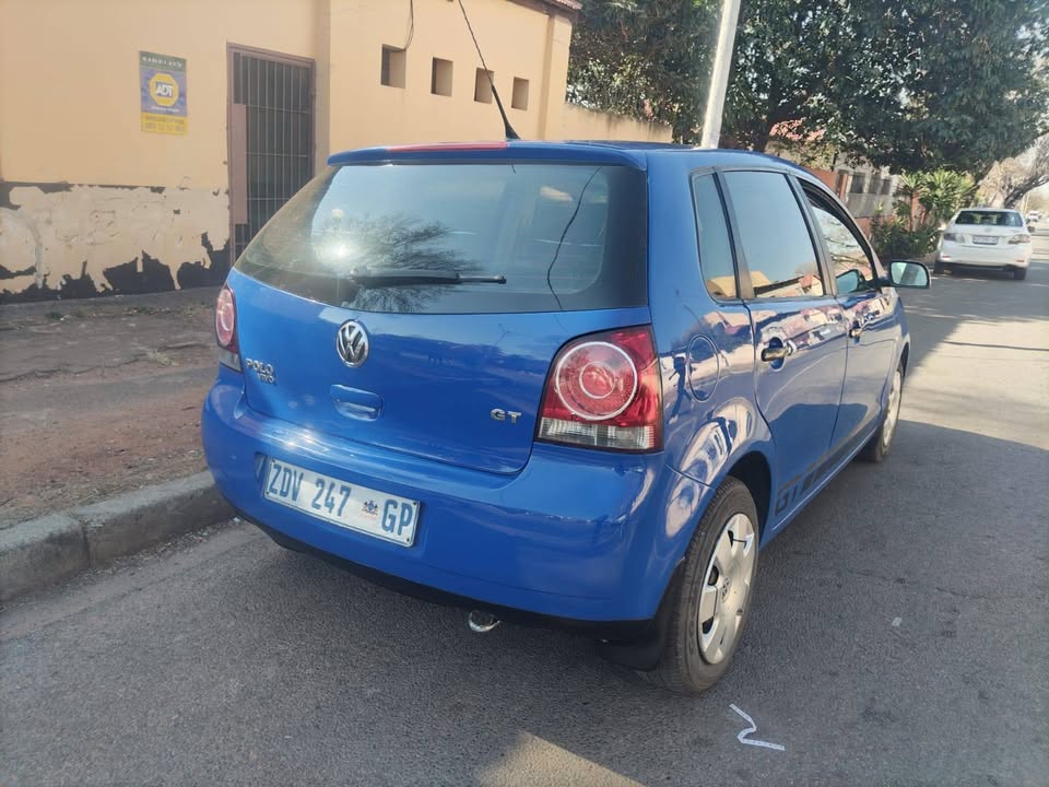 2012 vw polo Vivo 1.4 hatchback