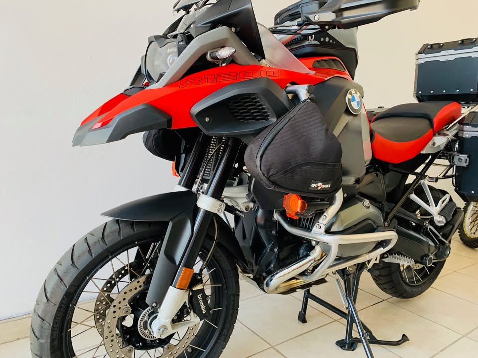 LIKE NEW BMW R1200 GS ADV LC - Private Seller LIKE NEW BMW R1200 GS ADV LC - Private Seller