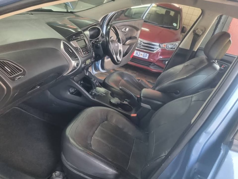 Used Hyundai ix35 2.0 Executive auto - Private Seller Used Hyundai ix35 2.0 Executive auto - Private Seller