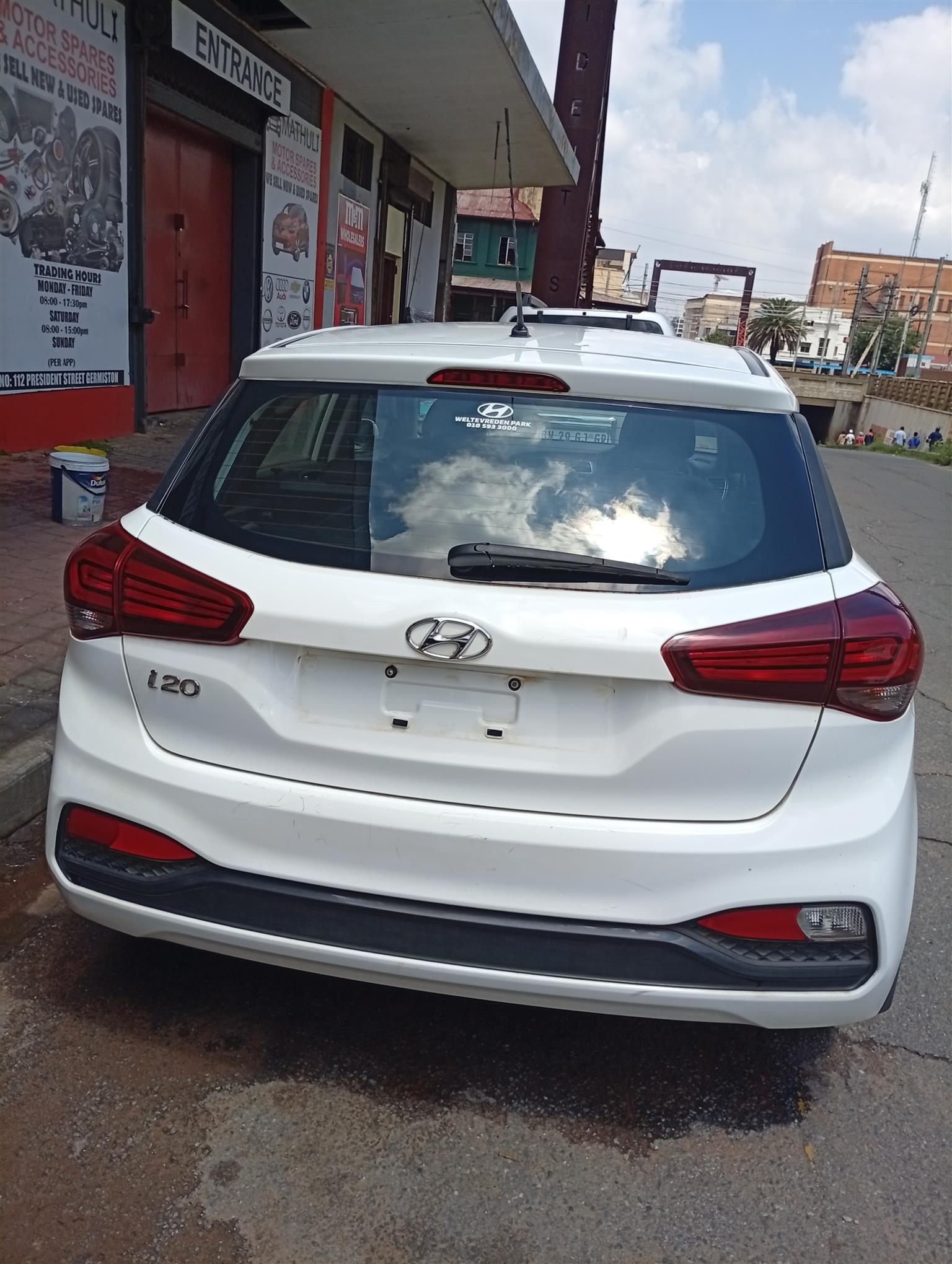 HYUNDAI i20 GRAND 2019 MODEL - Private Seller HYUNDAI i20 GRAND 2019 MODEL - Private Seller