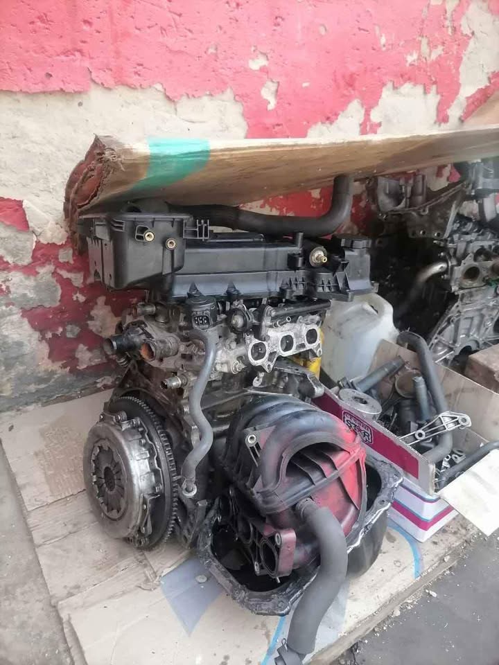 Toyota Yaris 1.0 1kr engine stripping for part - Private Seller Toyota Yaris 1.0 1kr engine stripping for part - Private Seller