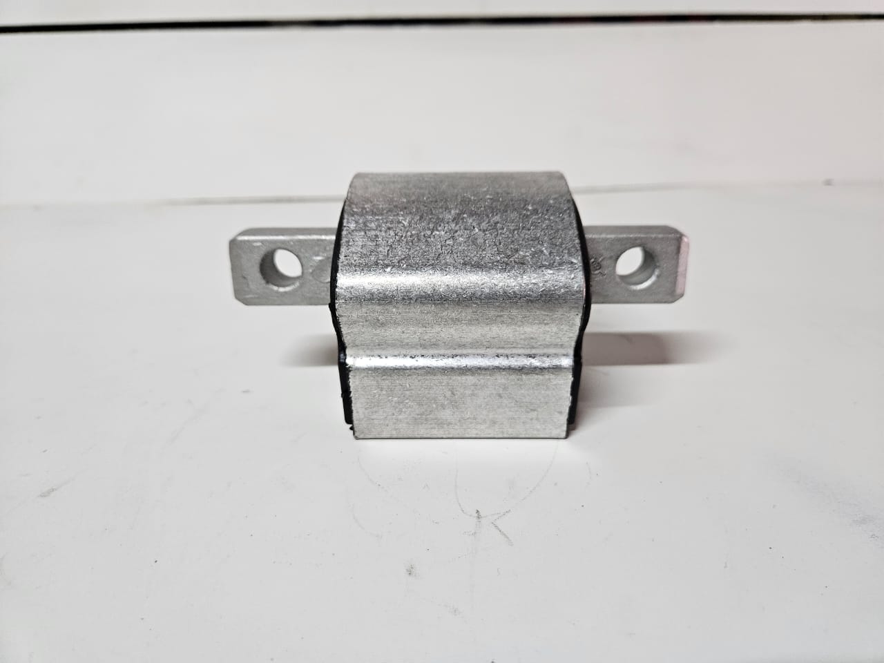 New Mercedes E-Class Gearbox Mounting - Private Seller New Mercedes E-Class Gearbox Mounting - Private Seller