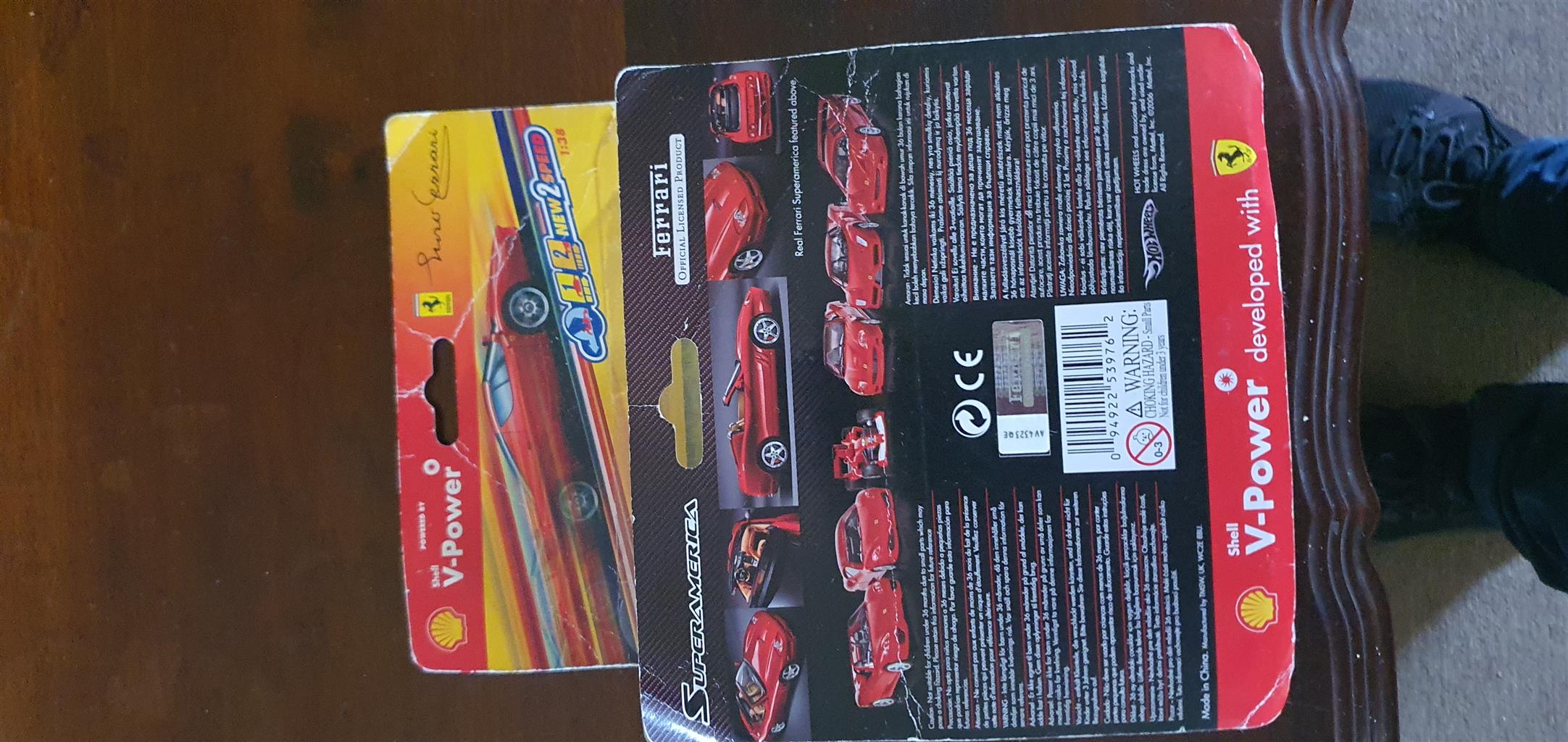 Car collectors 2 Ferrari model cars still in original boxes
