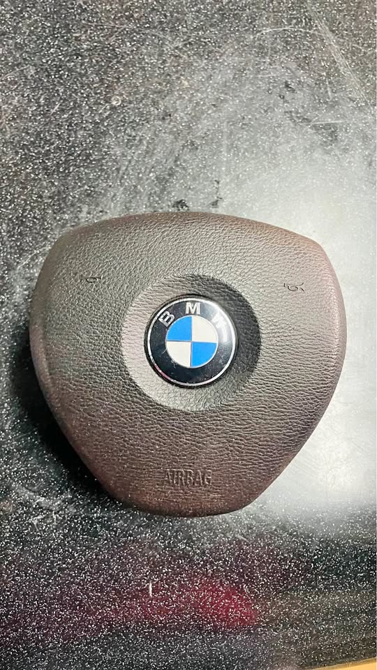 BMW X5 E70 Steering Wheel Airbag - Private Seller BMW X5 E70 Steering Wheel Airbag - Private Seller