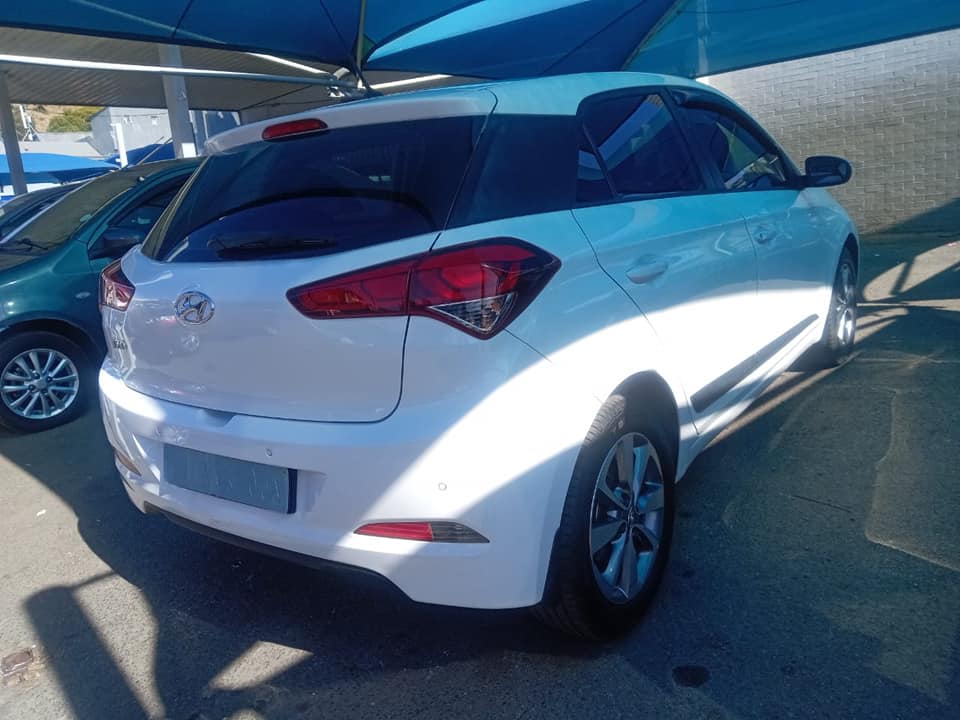 2016 HYUNDAI I20 1.4 FLUID WHITE COLOR MANUEL PETROL PRICE