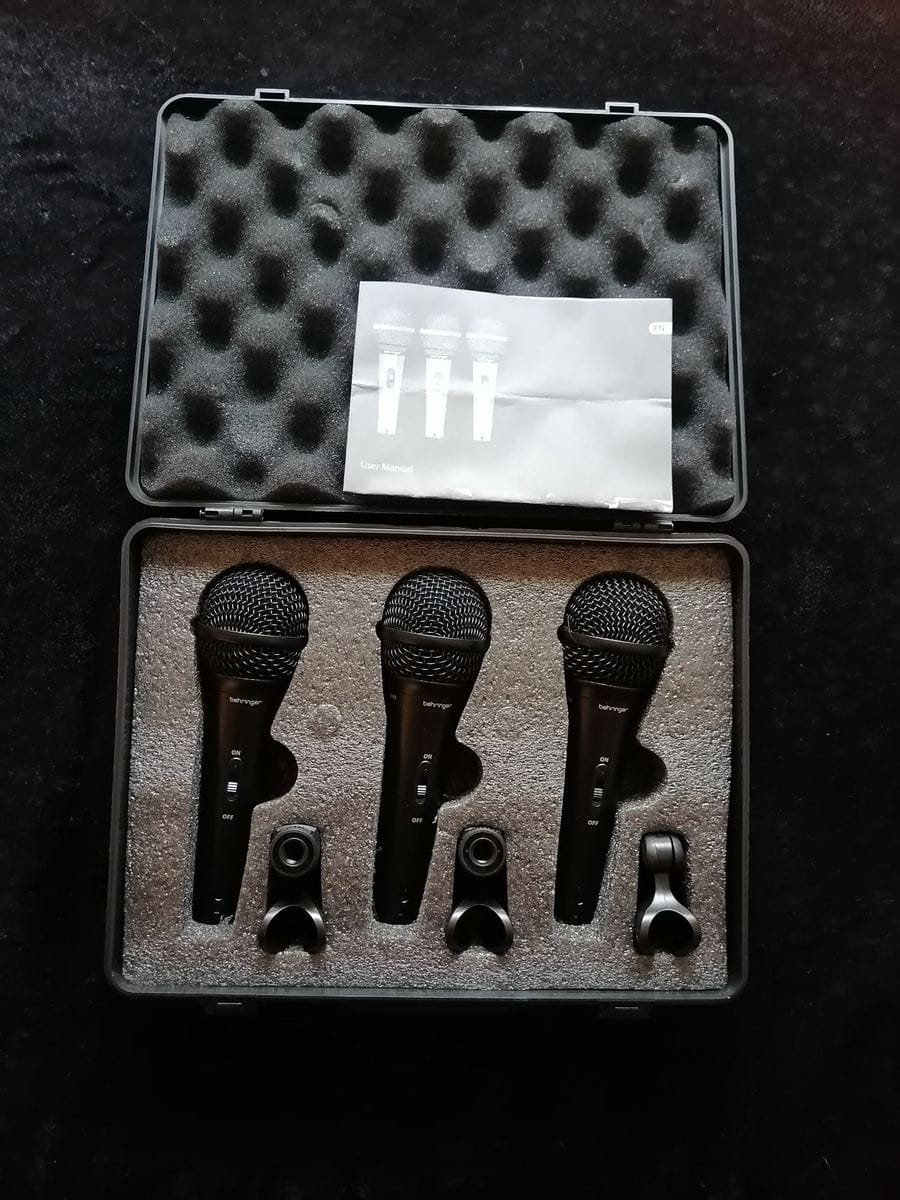 Bheringer Microphones, amplifier ,microphones , Samson mini mixer, speaker.