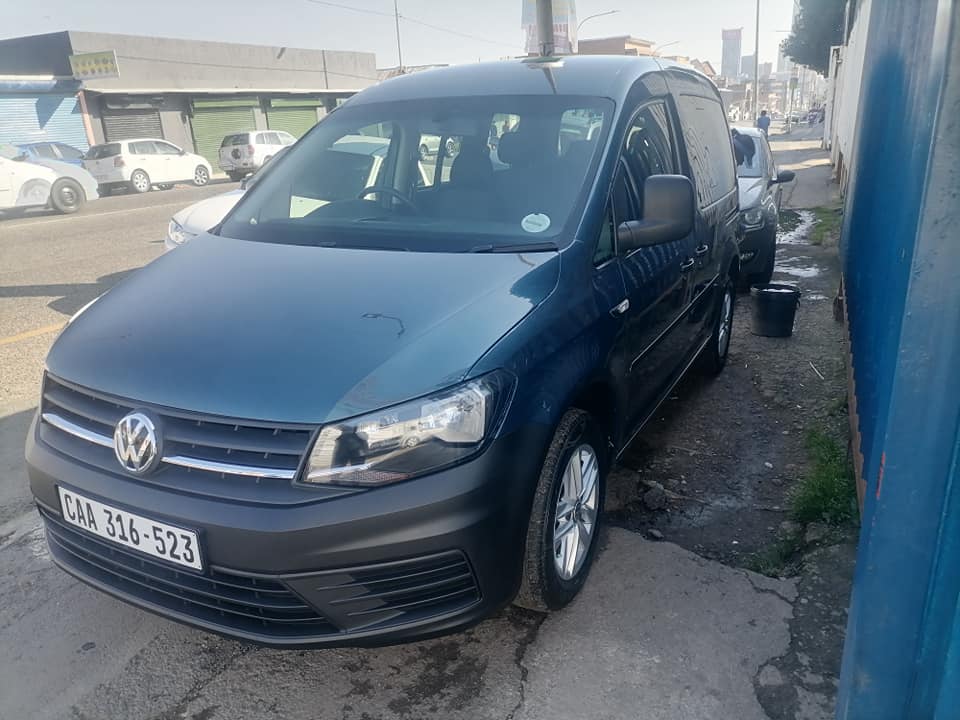 2016 Volkswagen Caddy seven seater
