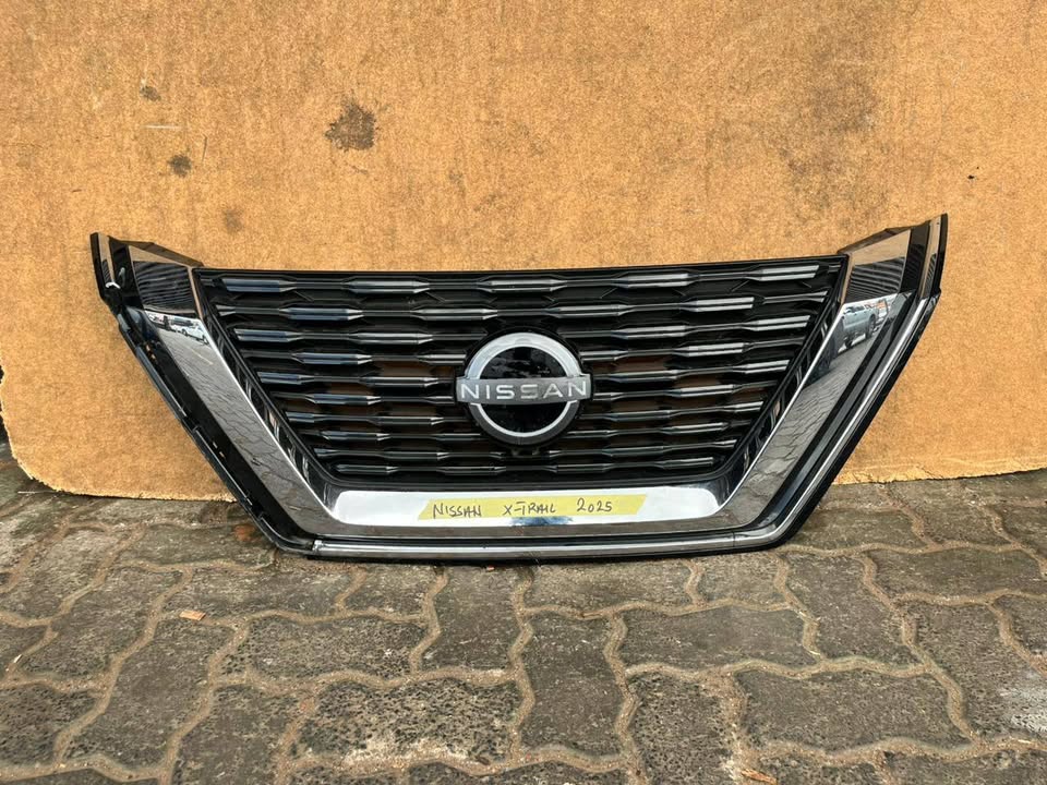 2025 Nissan X-Traill Grill - Private Seller 2025 Nissan X-Traill Grill - Private Seller