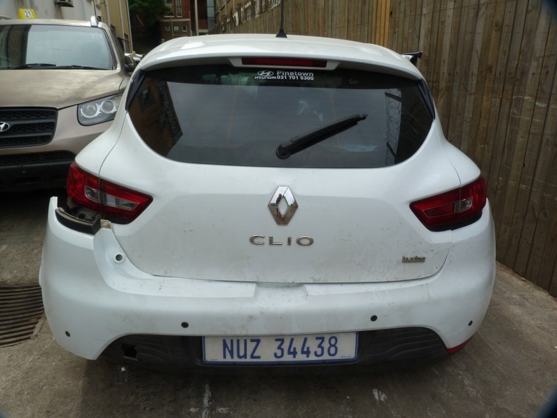 Renault Clio IV 900T Manual - 2015 Spares - Private Seller Renault Clio IV 900T Manual - 2015 Spares - Private Seller