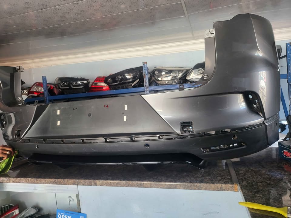2019-2025 Jaguar I pace Rear bumper for sale - Private Seller 2019-2025 Jaguar I pace Rear bumper for sale - Private Seller