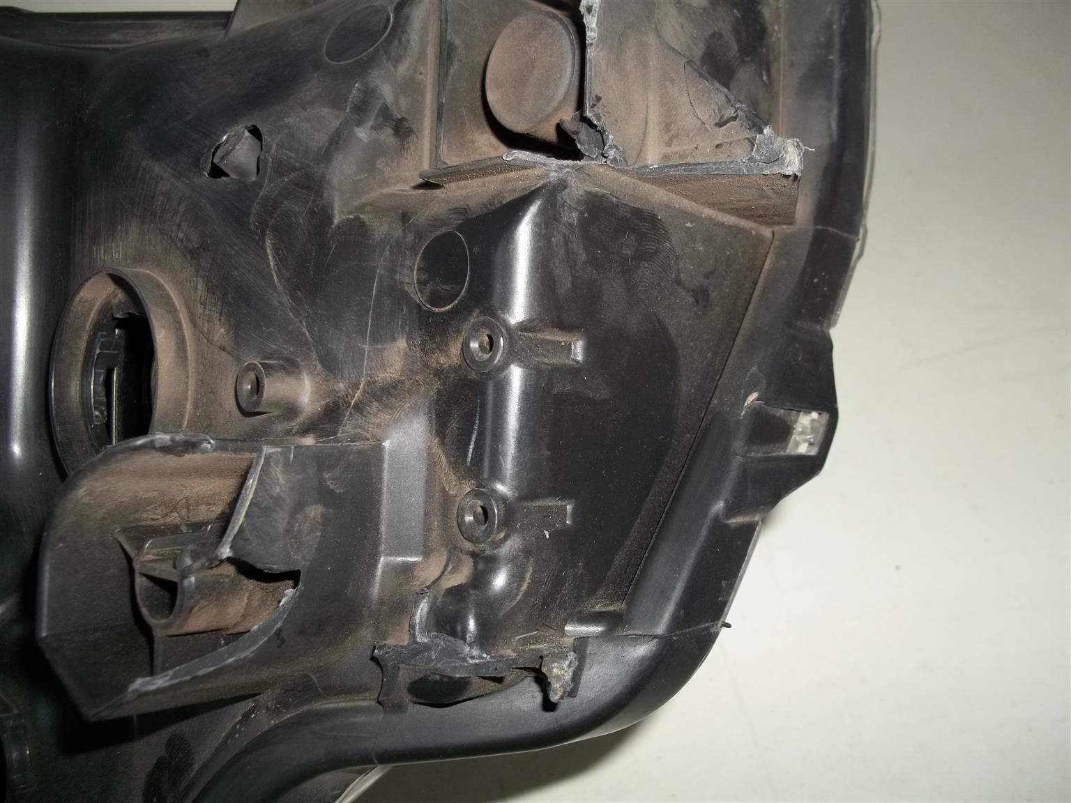 Suzuki Grand Vitara right headlight - Private Seller Suzuki Grand Vitara right headlight - Private Seller