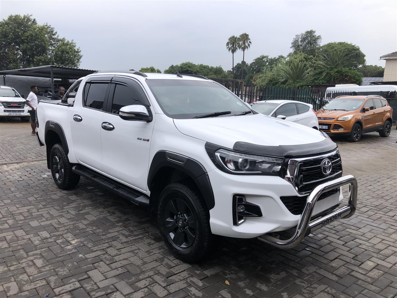 Used 2017 Toyota Hilux 2.8GD-6 double cab 4x4 Raider auto - Private Seller Used 2017 Toyota Hilux 2.8GD-6 double cab 4x4 Raider auto - Private Seller
