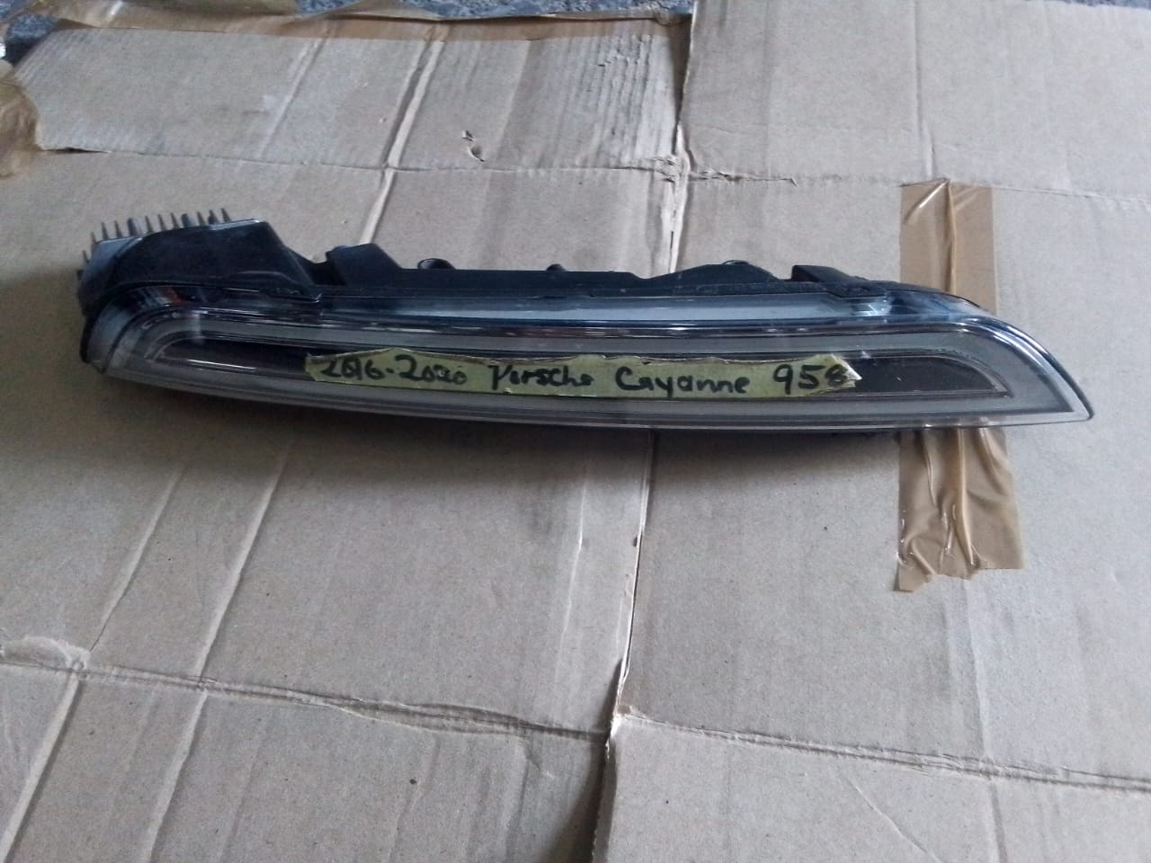 (2016-2020) PORSCHE CAYMMAN RHS FOG LIGHT FOR SALE - Private Seller (2016-2020) PORSCHE CAYMMAN RHS FOG LIGHT FOR SALE - Private Seller