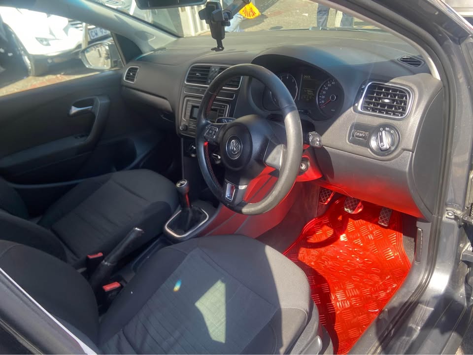 2014 Polo 6