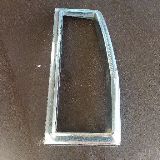 El Camino / Holden bakkie, tsil light holder - Private Seller El Camino / Holden bakkie, tsil light holder - Private Seller