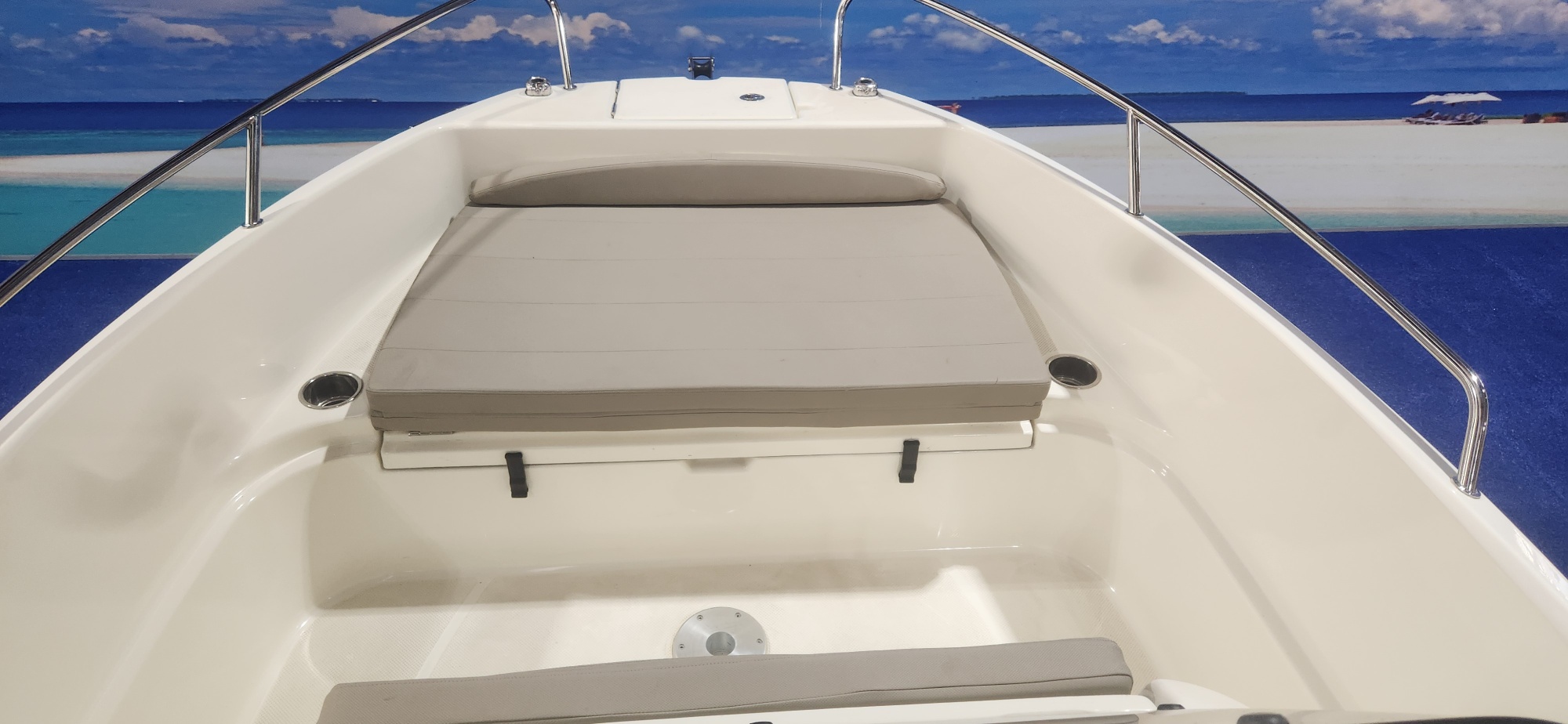 QUICKSILVER 555 OPEN ON TRAILER 130 HP YAMAHA 4 STROKE