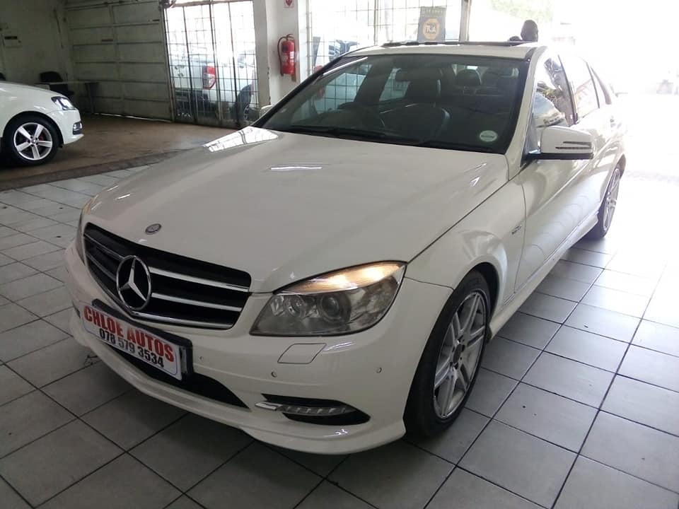 2011 MERCEDES BENZ C200 CGI AMG Line  AUTOMATIC, PETROL, SUNROOF, LEATHER INTERIOR  96000km